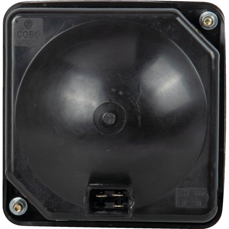 Cobo Hauptscheinwerfer 140 x 140 mm, 8 Grad Schräganbau – 8° Schräganbau Sockel: BA20d &nbsp;