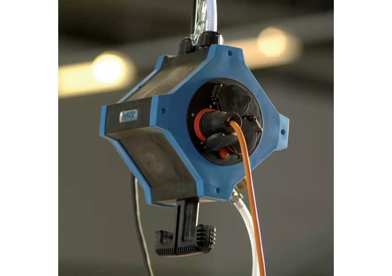 Hängeverteiler 6 x 250 V Steckdose, mit 2 m verzinkter Kette Hedi