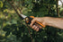 Fiskars Gartenschere, Amboss-Gartenschere, X-series PowerGear, groß, P941